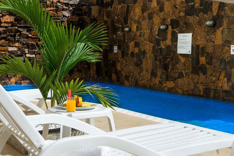 Arami Hotel & Lodge Пуерто-Іґуасу Екстер'єр фото